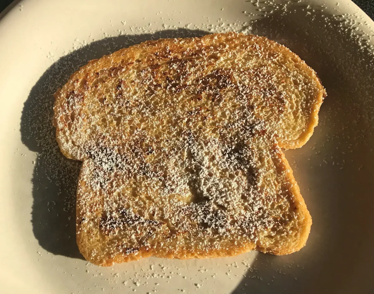 Belgian-Dutch lost bread, pan-fried and dusted with icing sugar