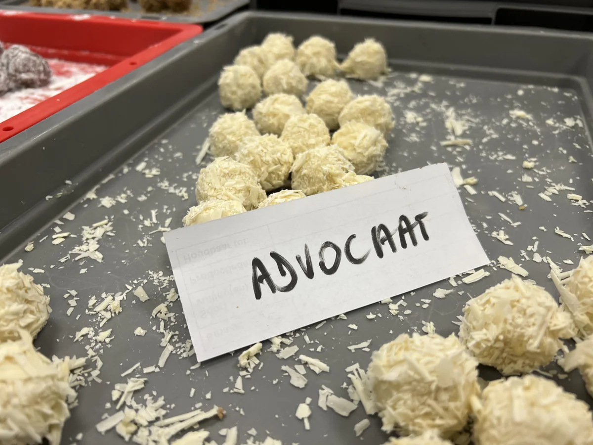 Truffles with advocaat ganache