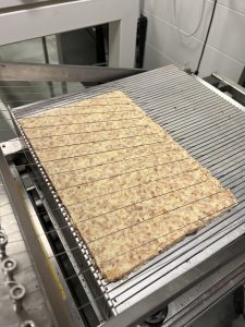 Het vernsijden van ganache met de gitaar