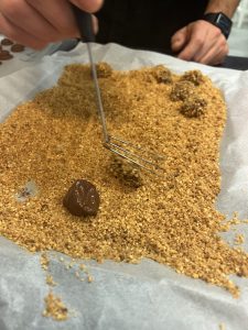 Truffels rollen in gemalen bresilienne