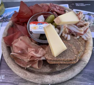 Assiette Valaisanne Les Chottes